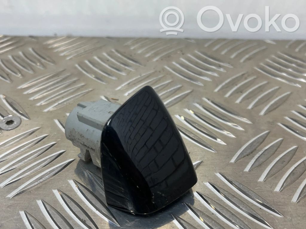 Audi A8 S8 D4 4H Dangtelis priekinių durų rankenos 