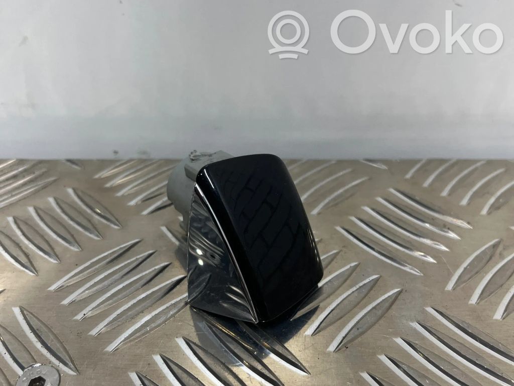 Audi A8 S8 D4 4H Dangtelis galinių durų rankenos 