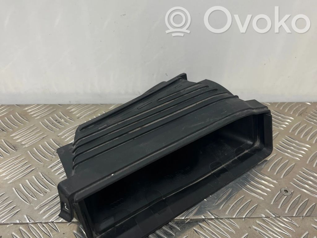 Audi A8 S8 D4 4H Część rury dolotu powietrza 