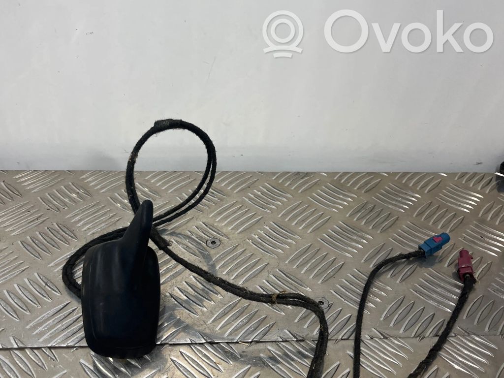 GPS-pystyantenni   4L0035503F