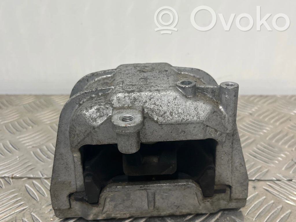 Audi A3 S3 8P Engine mount bracket 