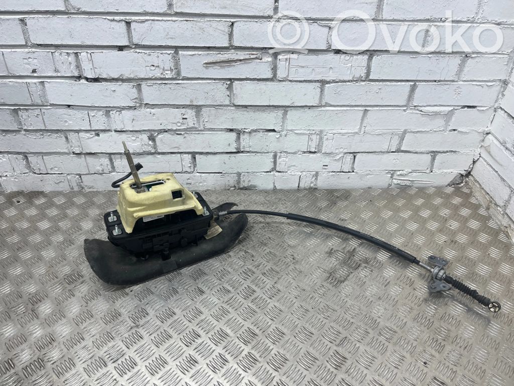 Lewarek zmiany biegów / górny   8R1713041M