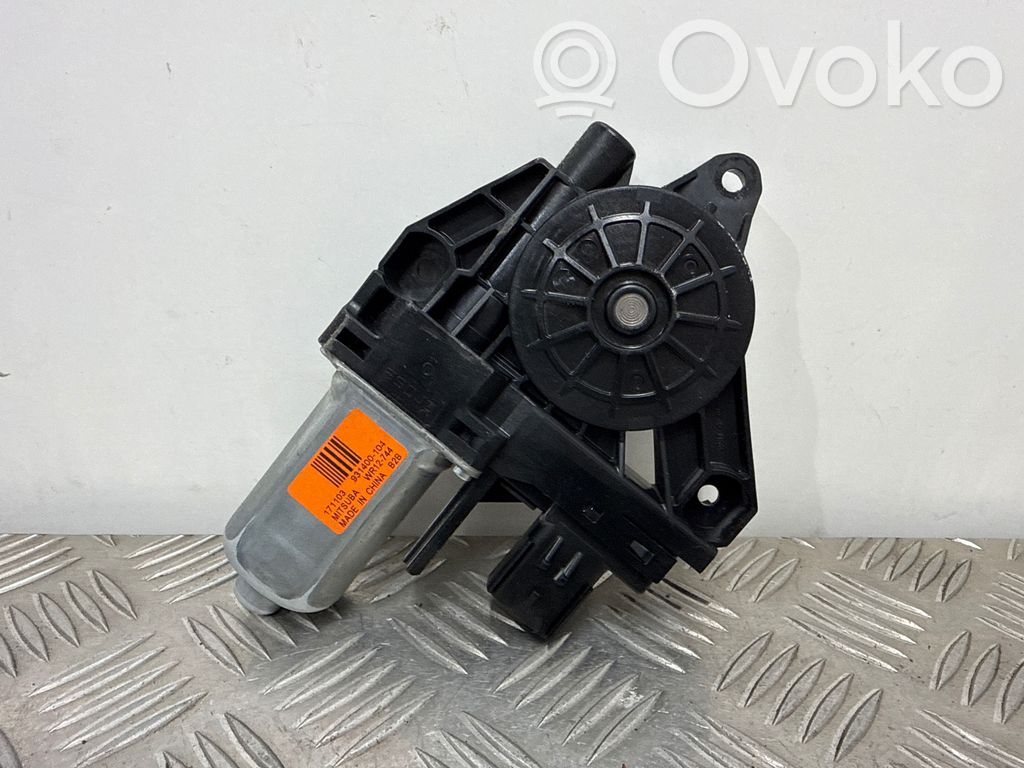 Dodge Durango III Silnik regulatora szyby drzwi przednich 