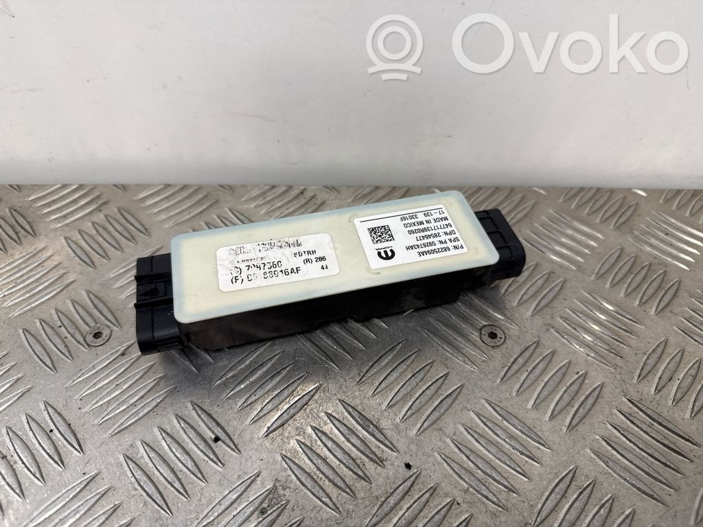 Chrysler Pacifica Sliding door control unit/module 
