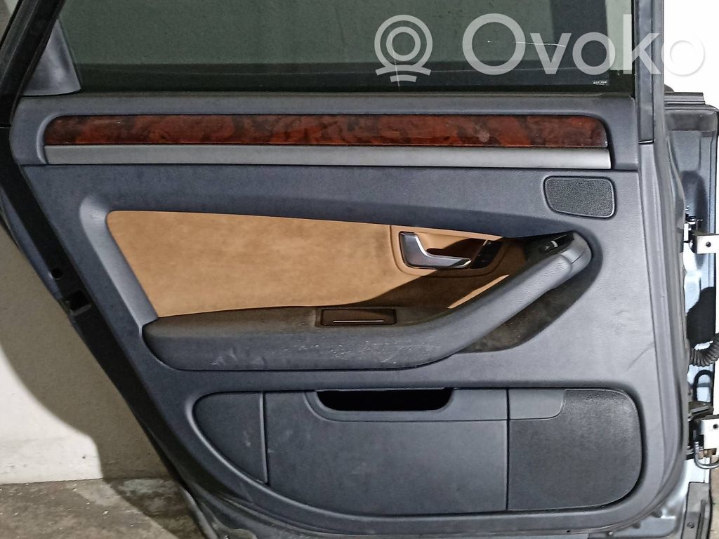 Audi A8 S8 D3 4E Takaoven verhoilu 