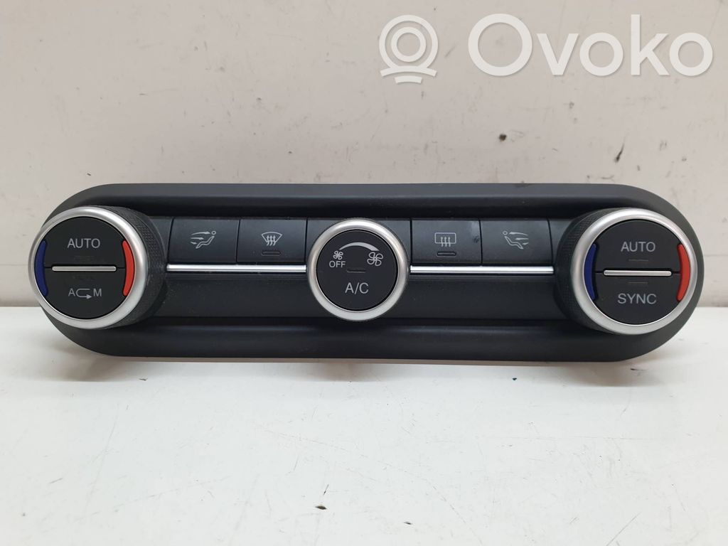 Alfa Romeo Stelvio Climate control unit 