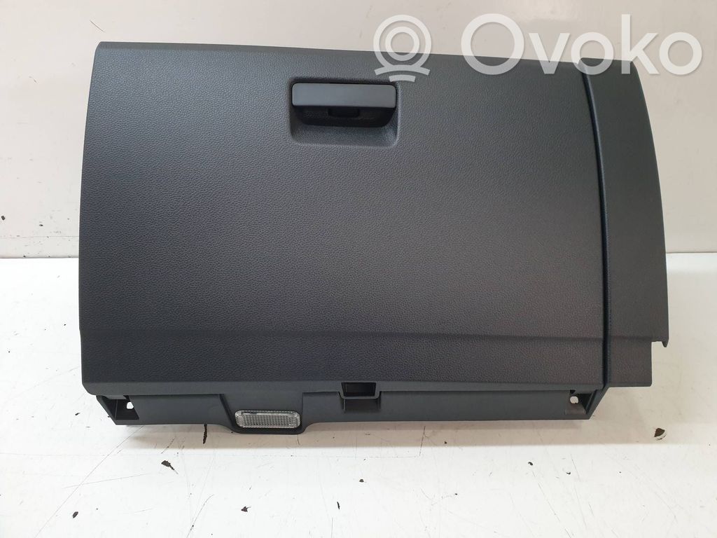 Guantera   6F1857103M