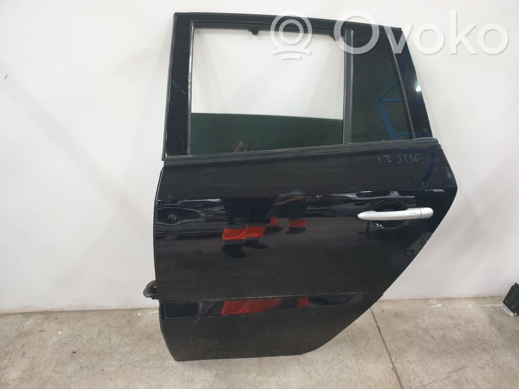 Puerta trasera   821010028R