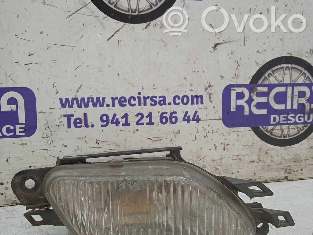 Miglas lukturis priekšā   70