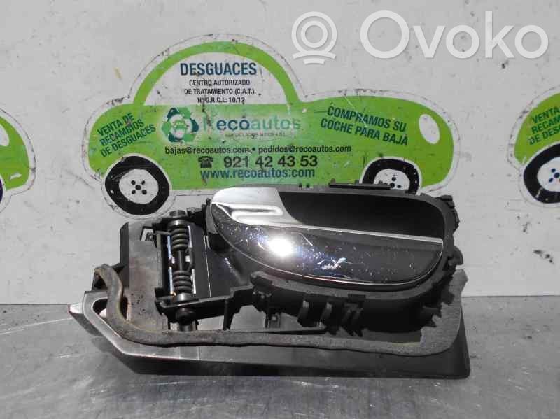 Peugeot 307 Front door interior handle