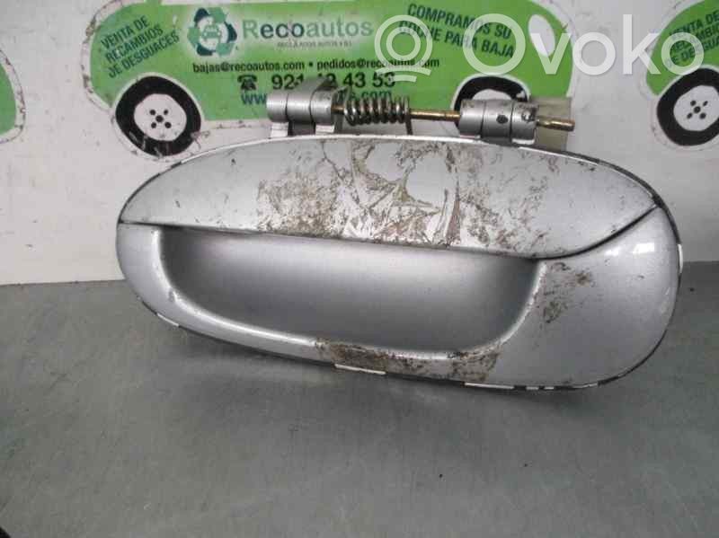 KIA Shuma Manecilla externa puerta trasera 