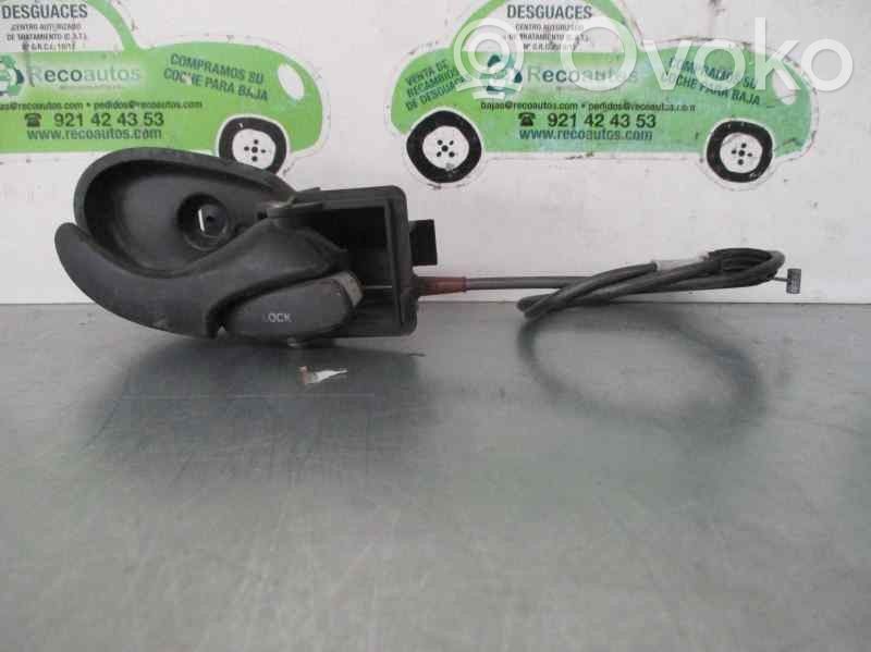 Ford Focus Manecilla interna puerta delantera