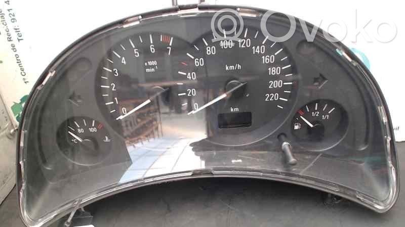 Opel Corsa C Geschwindigkeitsmesser Cockpit