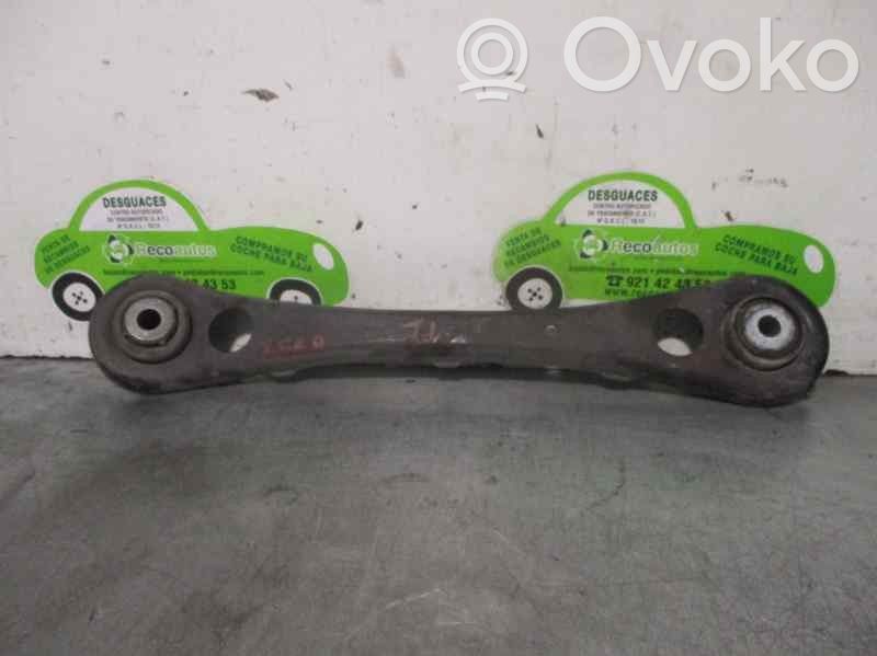 Braț control spate   8E0501529K