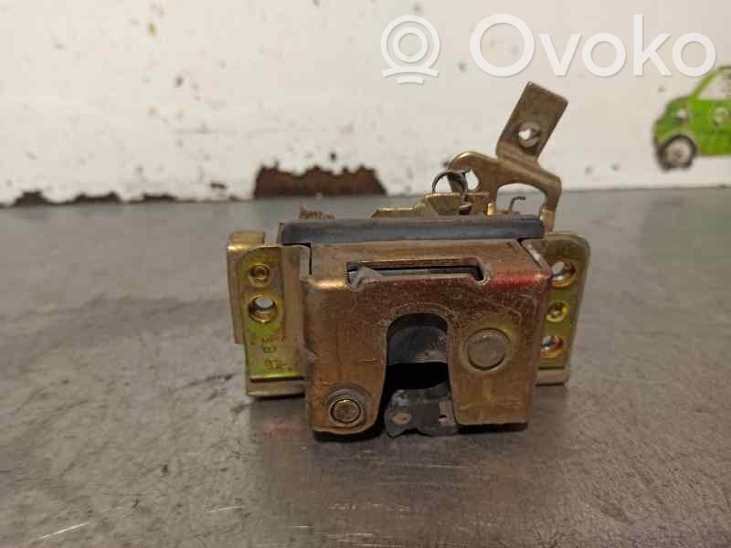 Opel Corsa A Etuoven lukko 