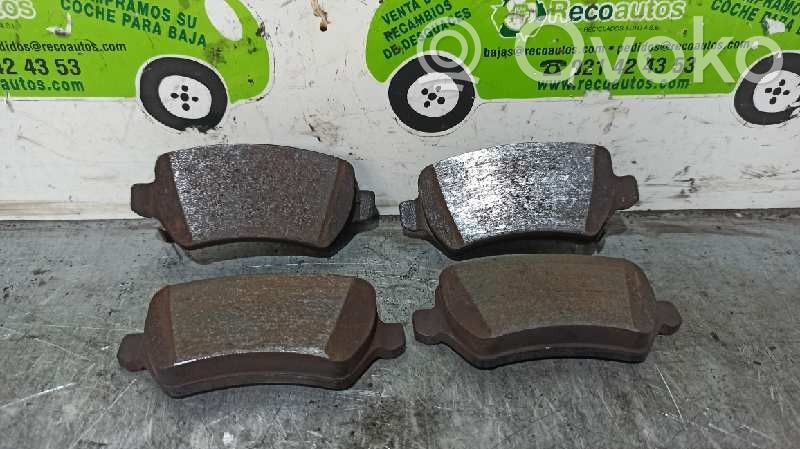 Opel Astra G Klocki hamulcowe przednie 
