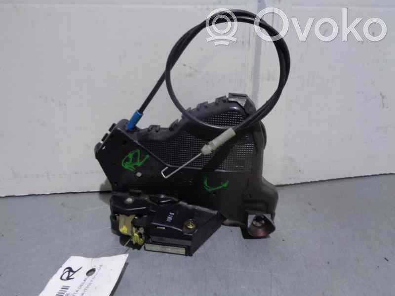 Toyota Avensis T250 Cerradura de puerta delantera
