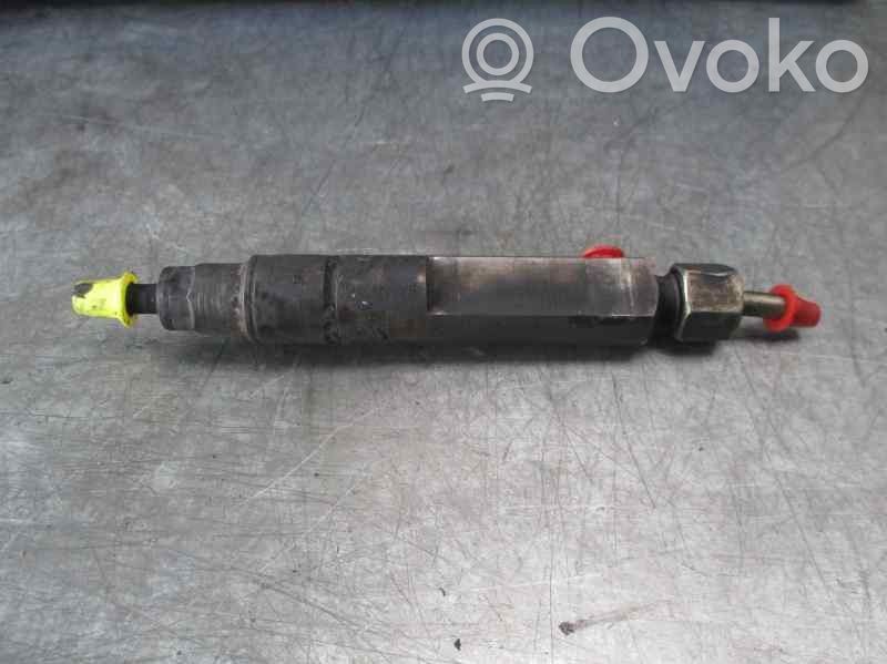 Renault Laguna I Wtryskiwacz paliwa 