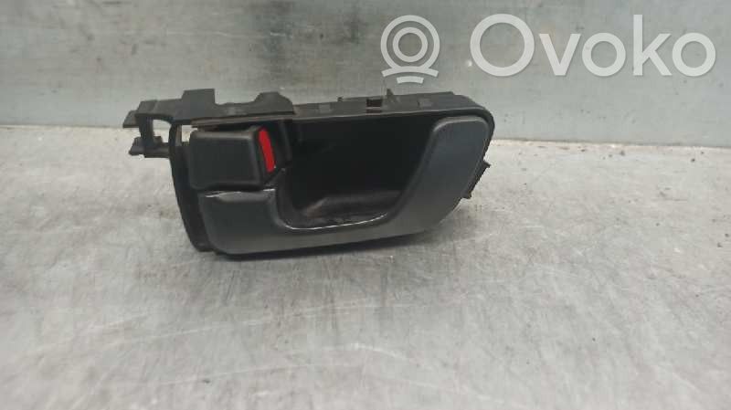 Mitsubishi Space Runner Manecilla interna puerta delantera
