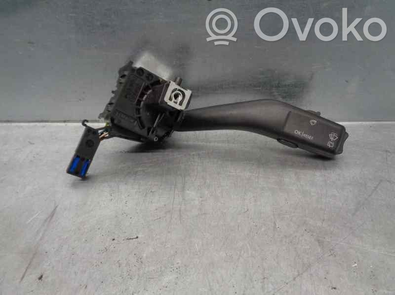 Audi A3 S3 8P Schalter Hebel Scheibenwischer 