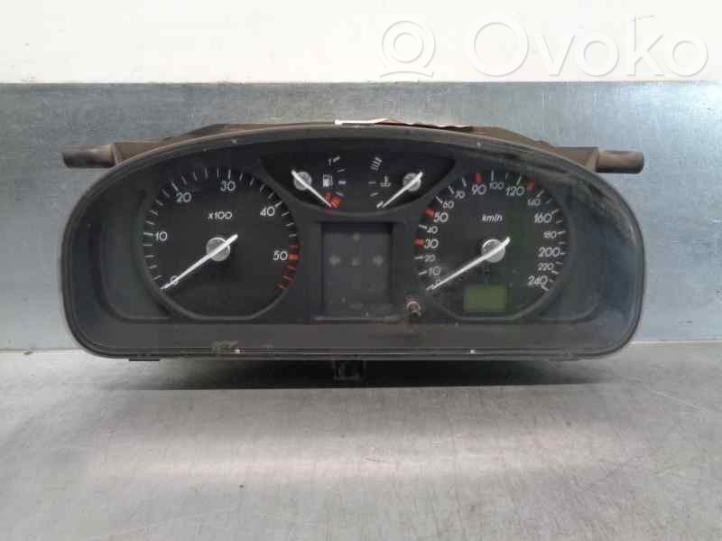 Renault Laguna II Geschwindigkeitsmesser Cockpit 