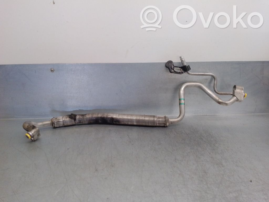 BMW X3 E83 Ilmastointilaitteen putki (A/C) 