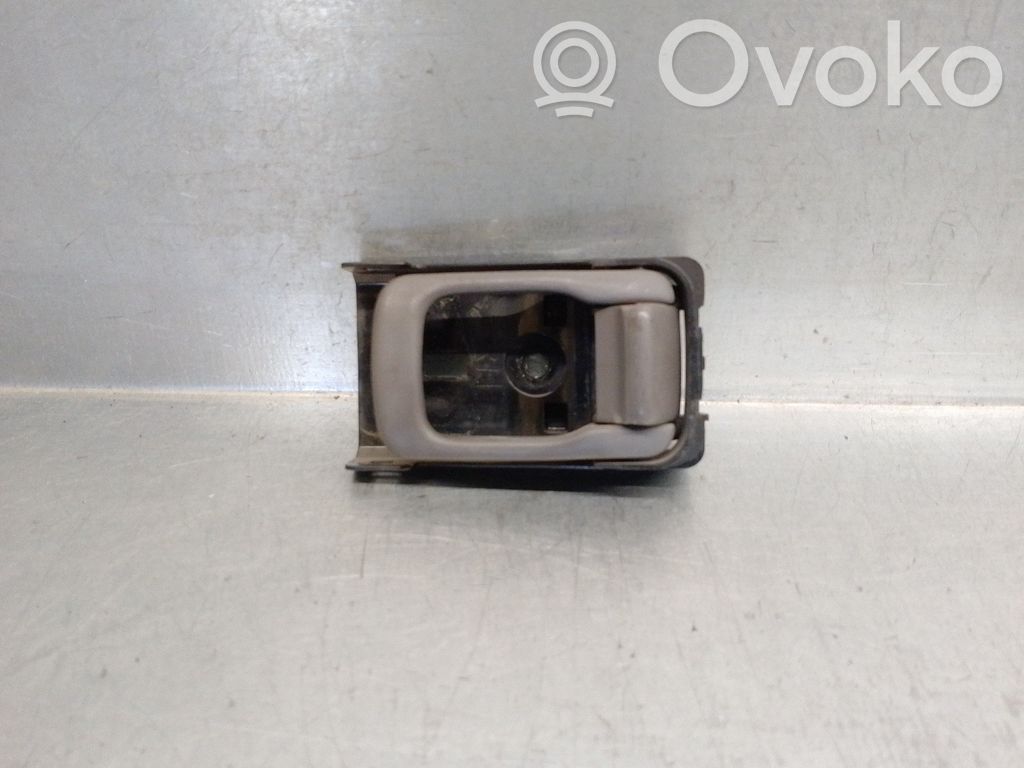 Nissan Vanette Rankenėlė atidarymo vidinė 