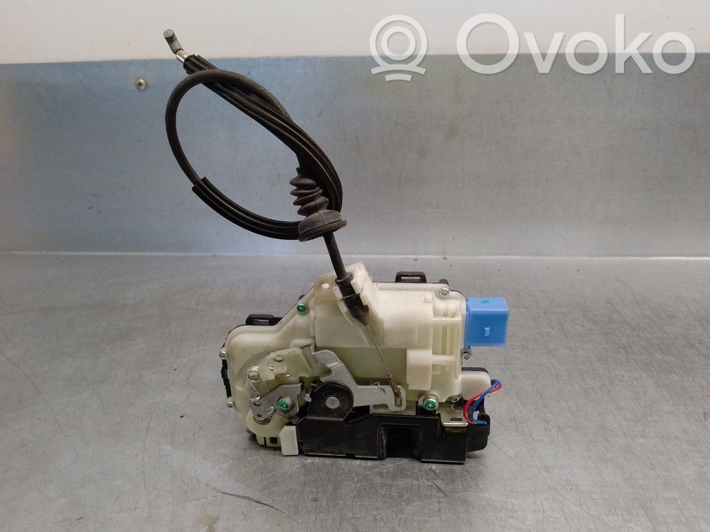 Volkswagen Polo Etuoven lukko 