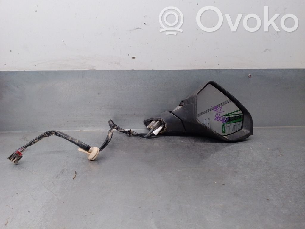 Seat Leon IV Etuoven sähköinen sivupeili