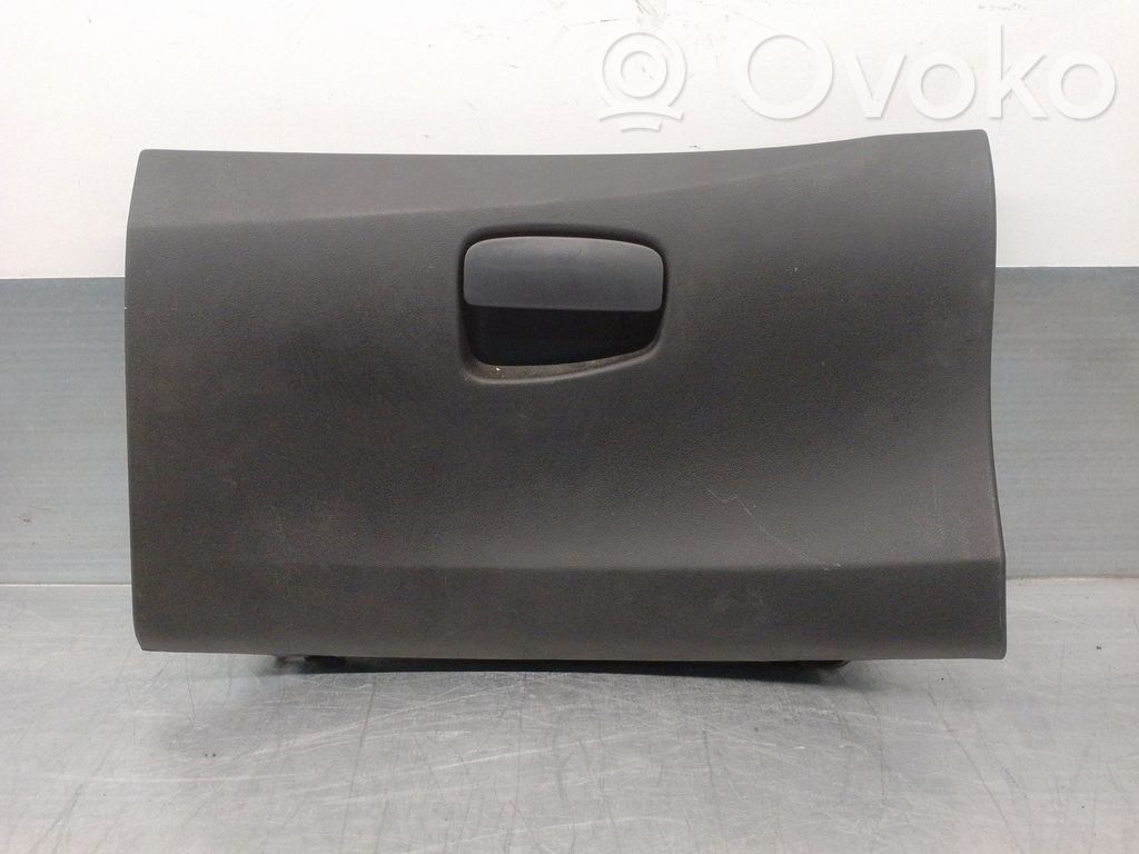 Citroen C3 Pluriel Handschuhfach