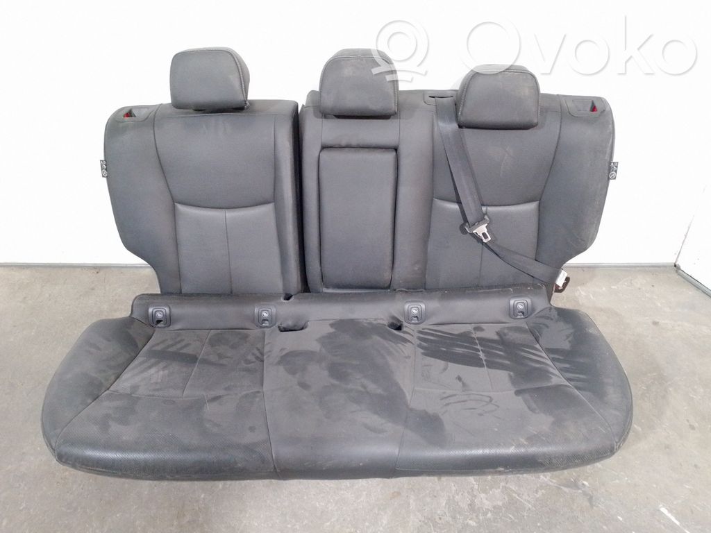 Nissan Pulsar Rear seat 