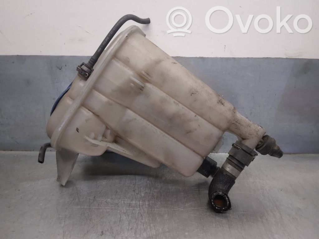 Audi A4 Allroad Vase d'expansion de carburant 