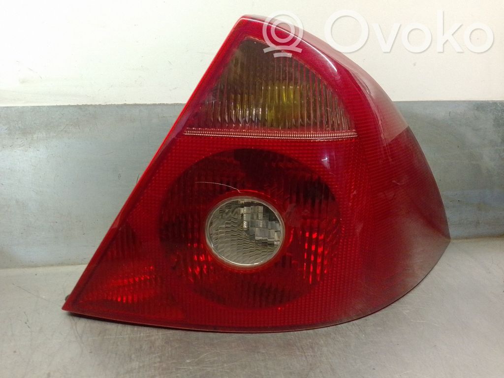 Ford Mondeo Mk III Luci posteriori