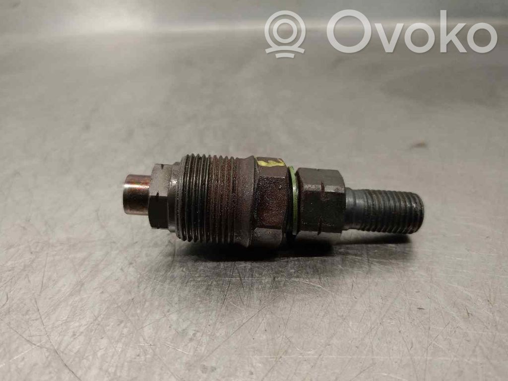Opel Corsa B Fuel injector 