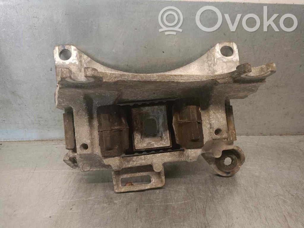Renault Fluence Vaihdelaatikon kiinnitys