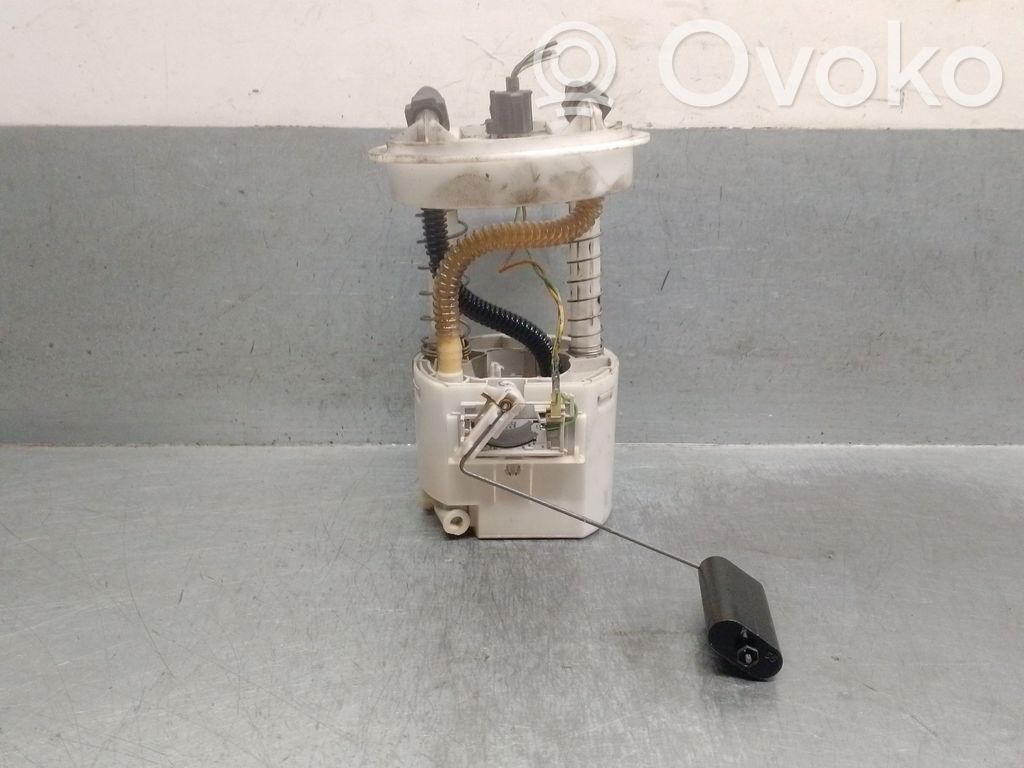 Ford Fiesta Pompa carburante immersa 
