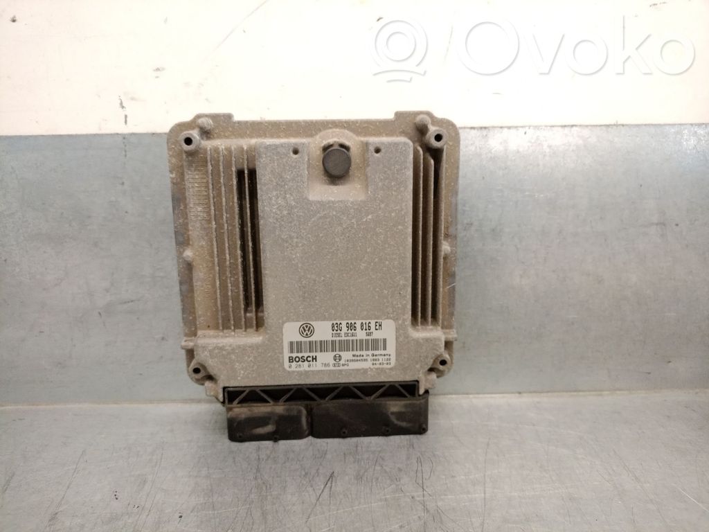 Volkswagen Touran I Unitate/modul de control motor 