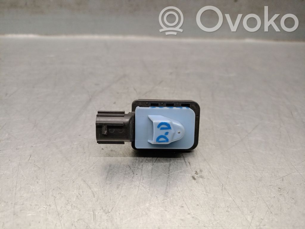 Toyota Yaris XP210 Sensor / Fühler / Geber 