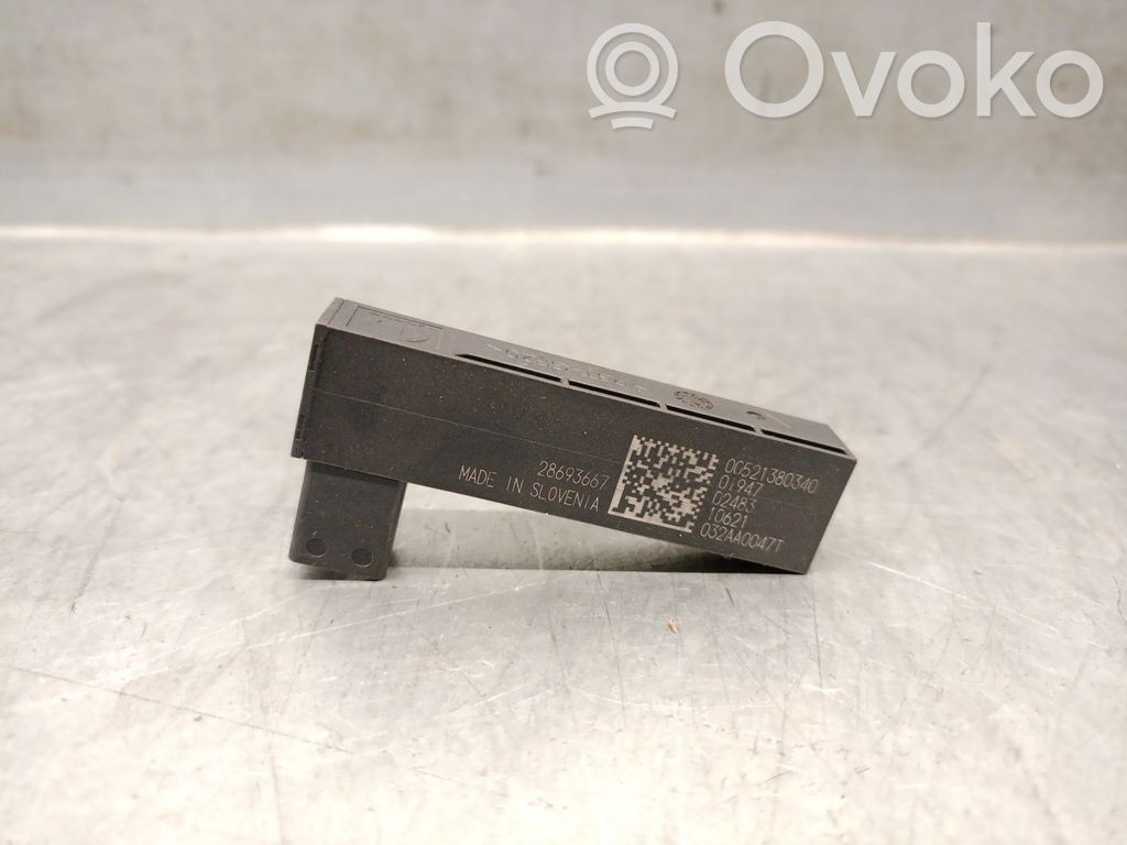Fiat 500E Radion antenni 