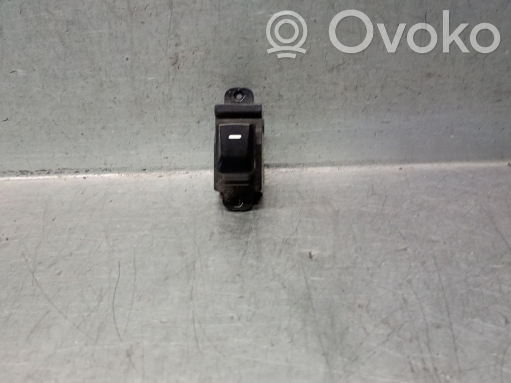 KIA Rio Interruptor del elevalunas eléctrico