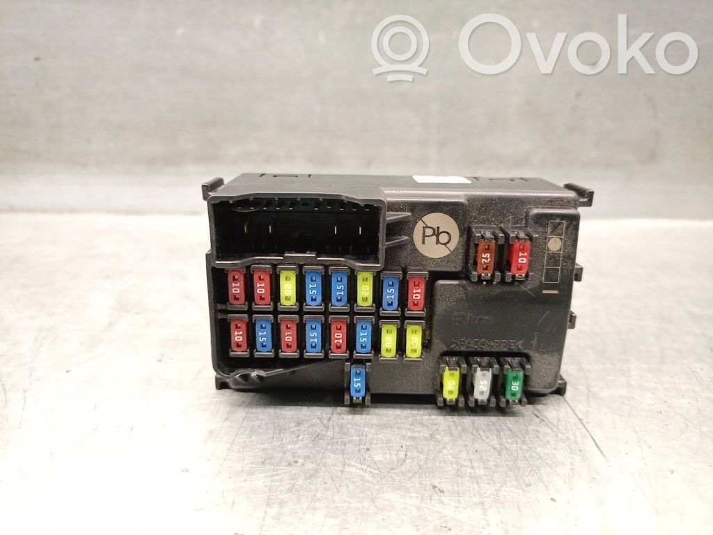 KIA Niro Fuse box set 