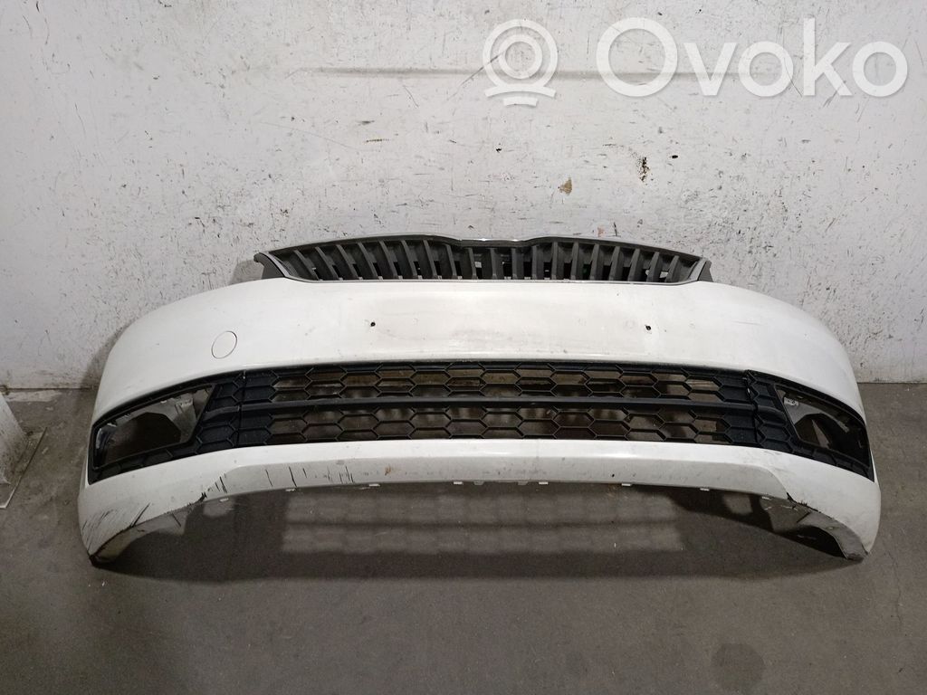 Skoda Rapid (NH) Stoßstange Stoßfänger vorne 
