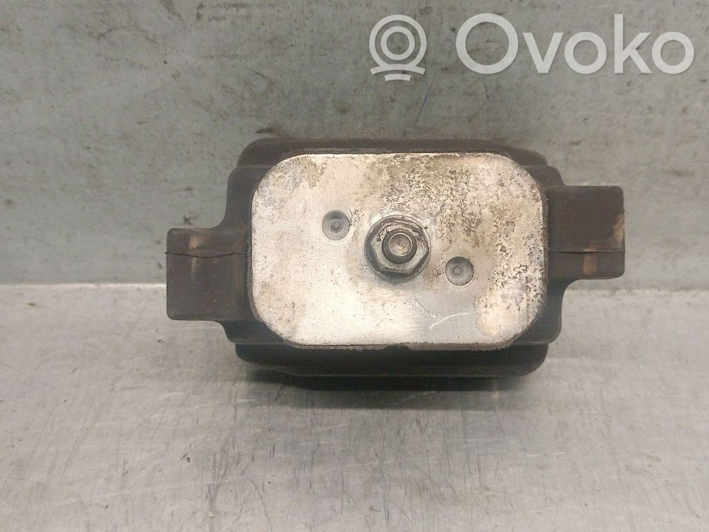 BMW 5 E60 E61 Pagalvė pavarų dėžės 