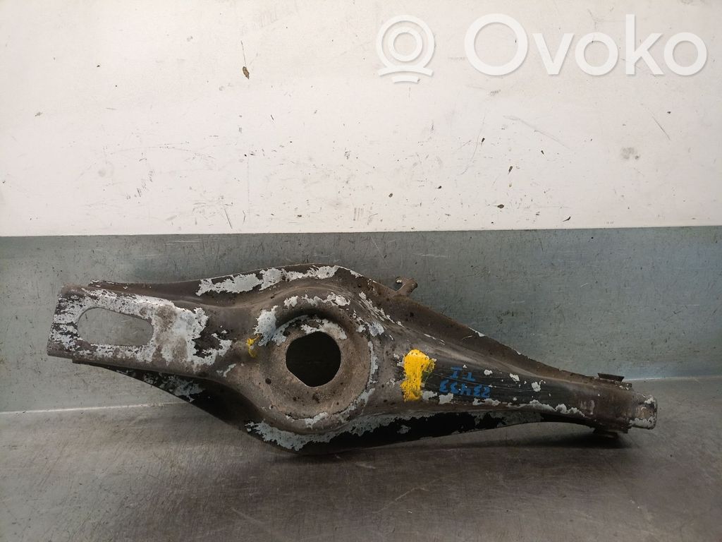 Peugeot 406 Wahacz tylny 