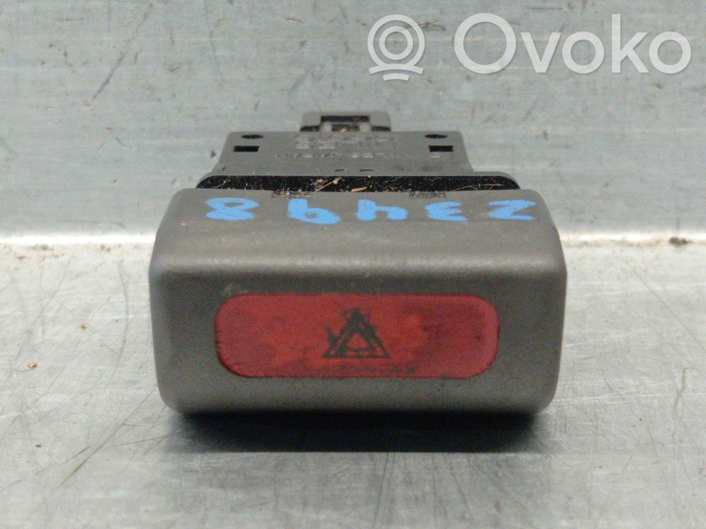 Subaru Forester SF Hazard light switch 