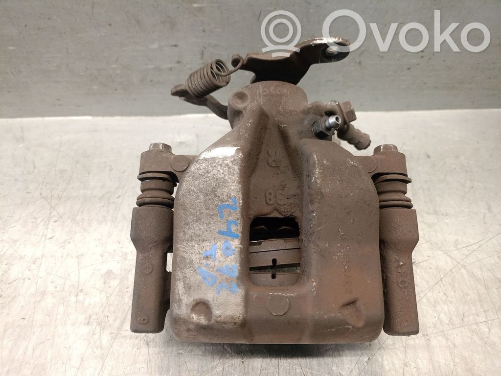 Toyota Avensis T270 Mocowanie / Zacisk hamulca tylnego 