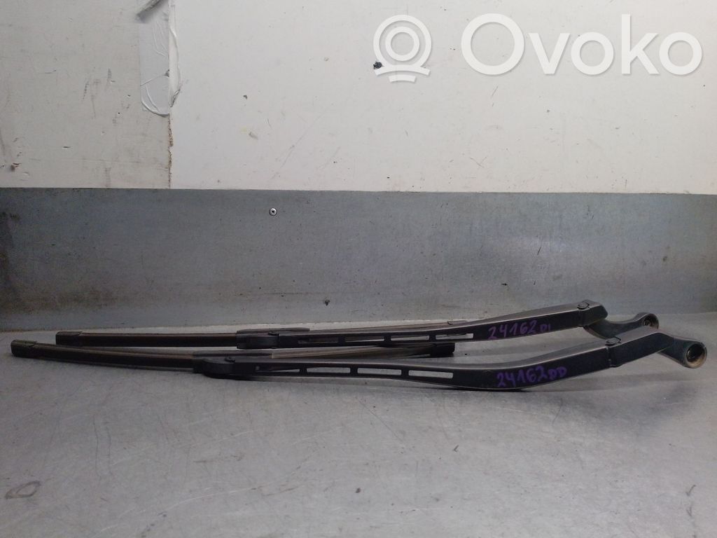 Seat Exeo (3R) Wischerarm vorne 