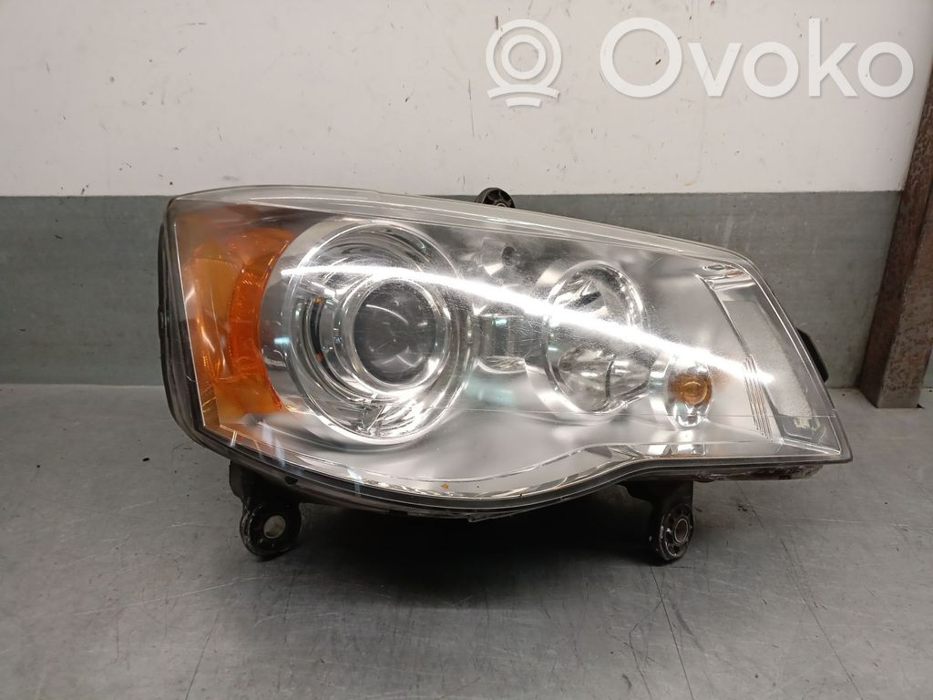Chrysler Grand Voyager V Scheinwerfer 