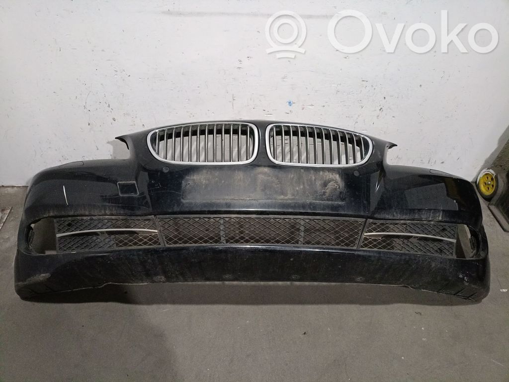 BMW 5 F10 F11 Priekinis bamperis