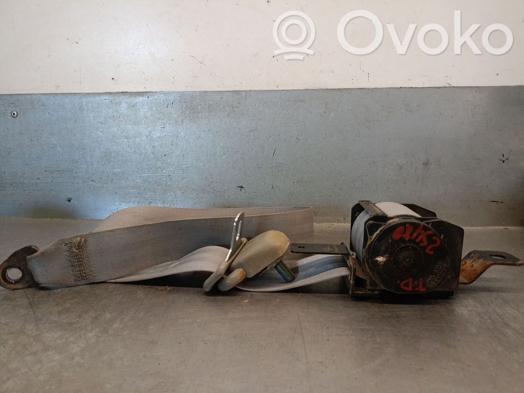 Mitsubishi L200 Sicherheitsgurt hinten